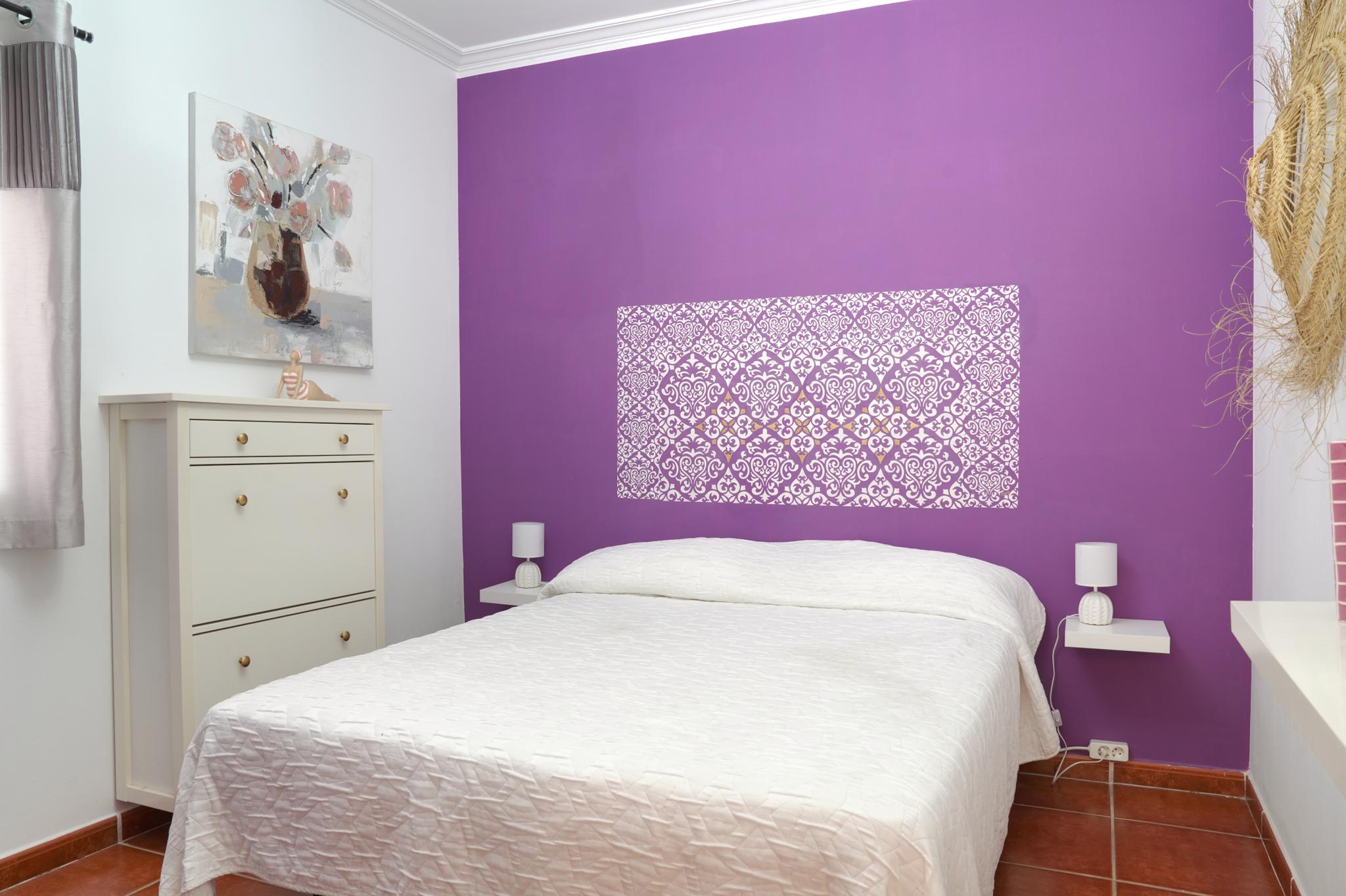 Queen Bed