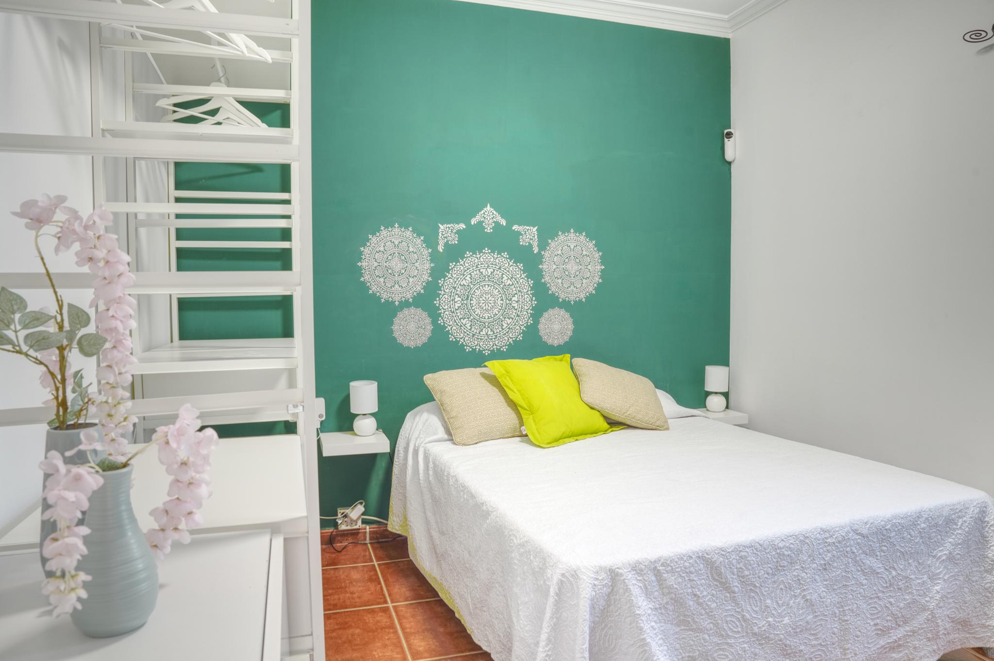 Queen Bed