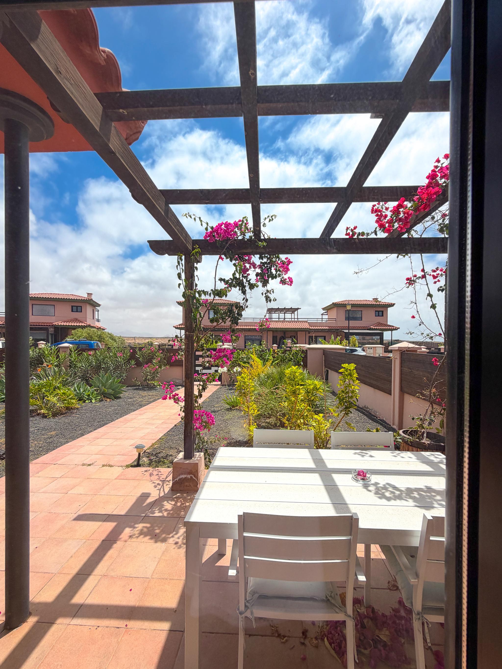 Casa Faro — Exterior